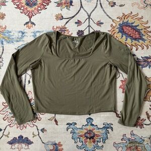 Hollister Olive Green Square Neck Long Sleeve Cropped Basic Top XL